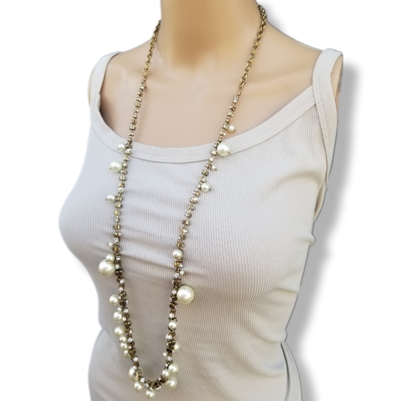 VINTAGE LONG GOLDTONE CHAIN NECKLACE WITH FAUX PEARL & CRYSTAL ACCENTS - Picture 2 of 7
